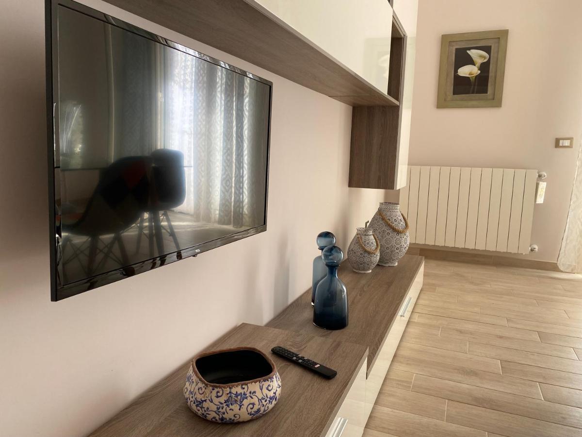 Apartamento La Casa Di Zia Nini Villaggio Pirandello Exterior foto