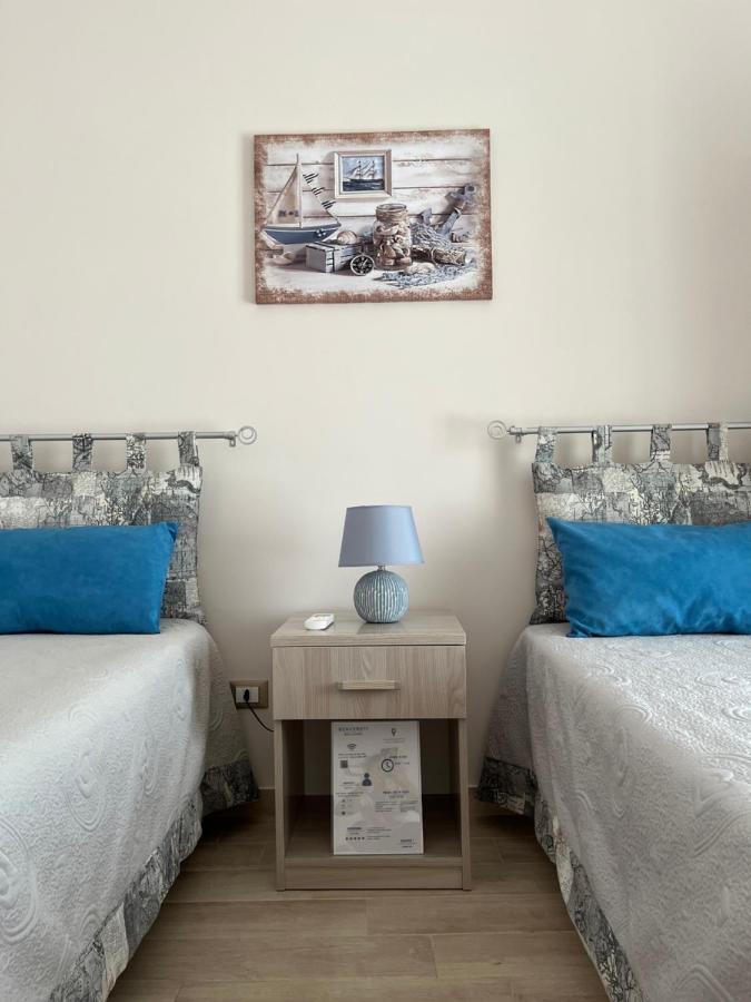 Apartamento La Casa Di Zia Nini Villaggio Pirandello Exterior foto
