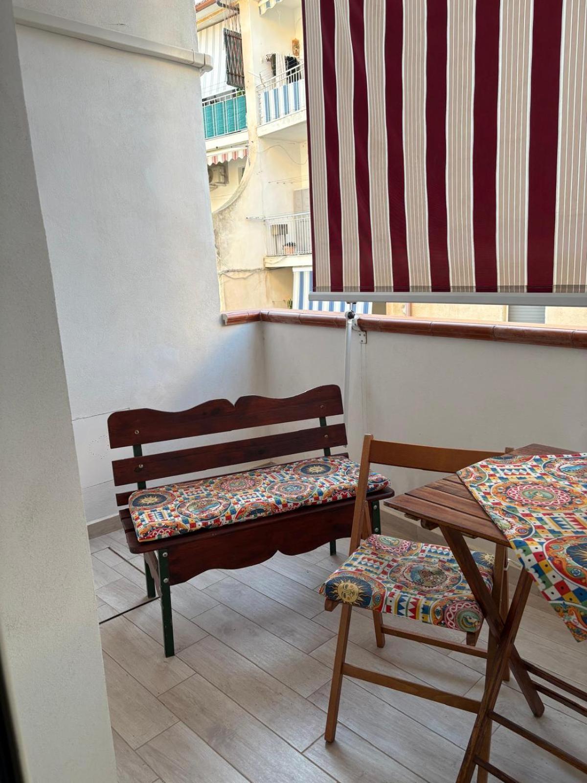 Apartamento La Casa Di Zia Nini Villaggio Pirandello Exterior foto